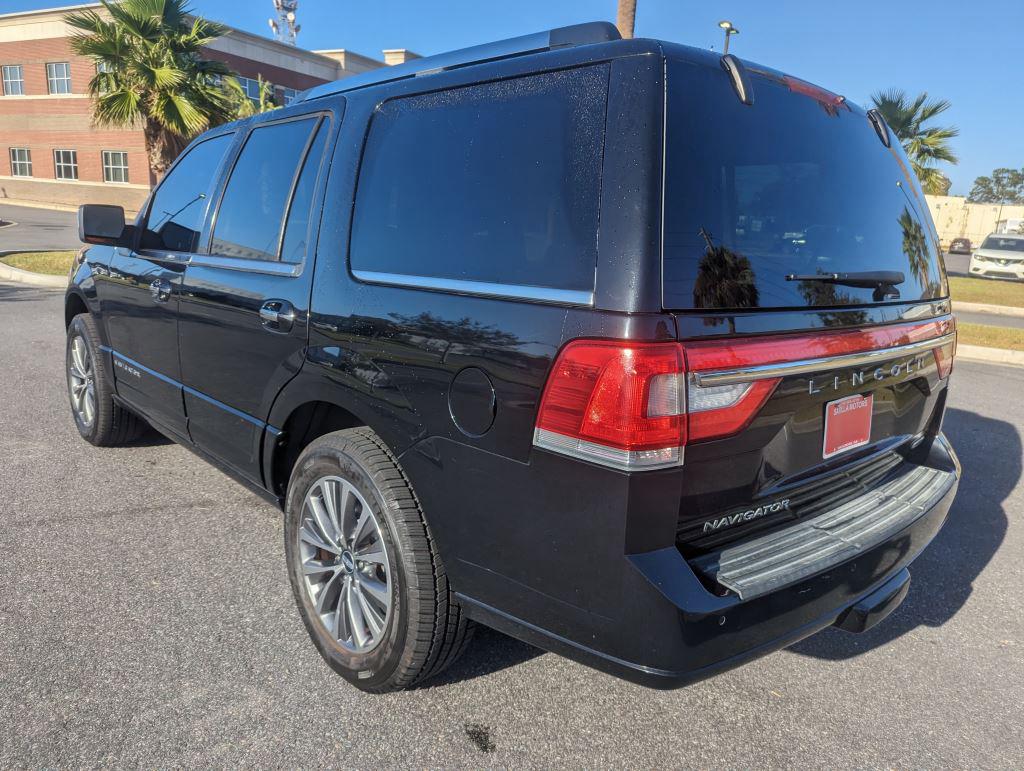 2016 Lincoln Navigator - $14,995